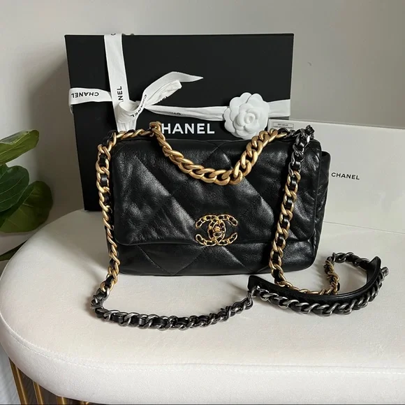 🖤 SOLD🖤 Chanel 19 small bag - Picture 3 of 13